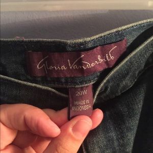 Gloria Vanderbilt jeans